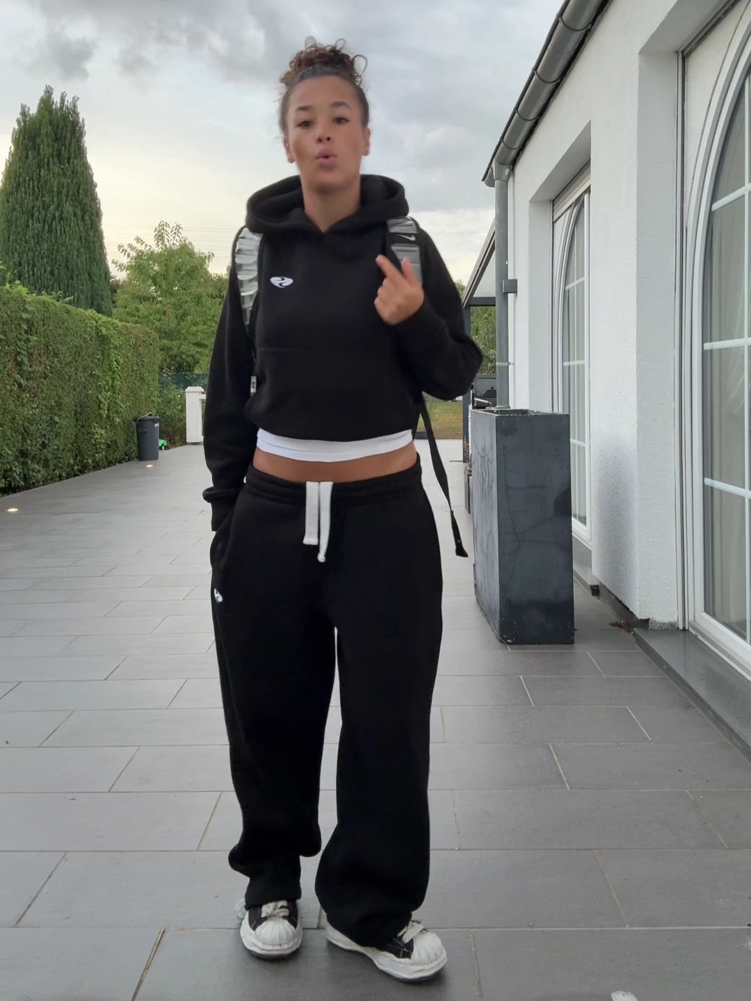 Alexa R